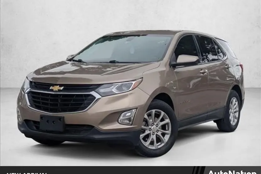 2018 Chevrolet Equinox LT photo 1
