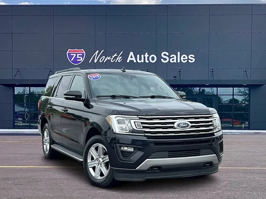 2019 Ford Expedition XLT photo 1