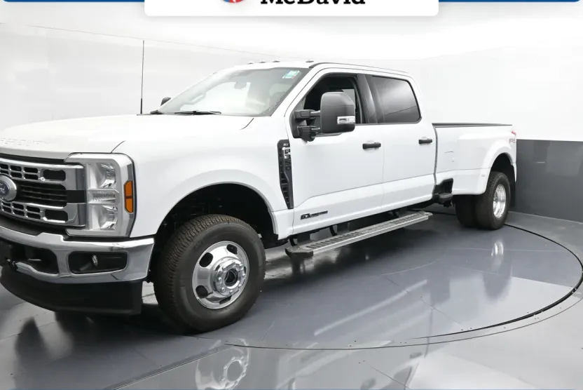 2025 Ford F-350 XLT photo 1
