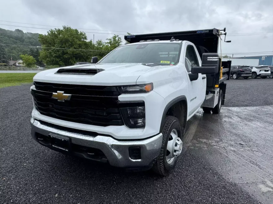 2025 Chevrolet Silverado 3500HD Work Truck photo 1