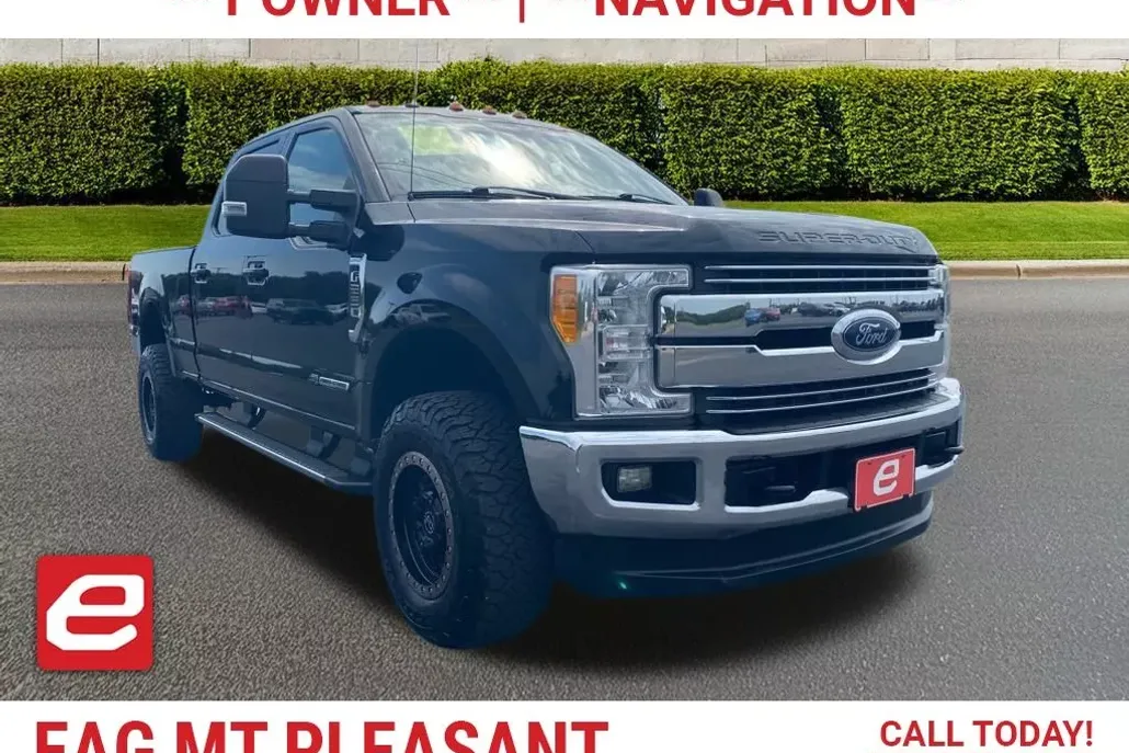 2017 Ford F-250 Lariat photo 1