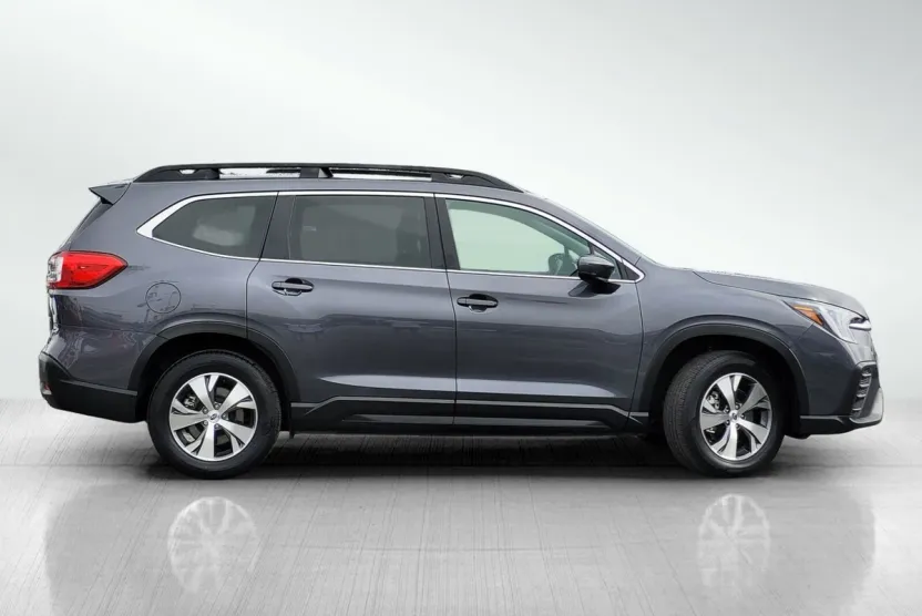 2024 Subaru Ascent Premium photo 1
