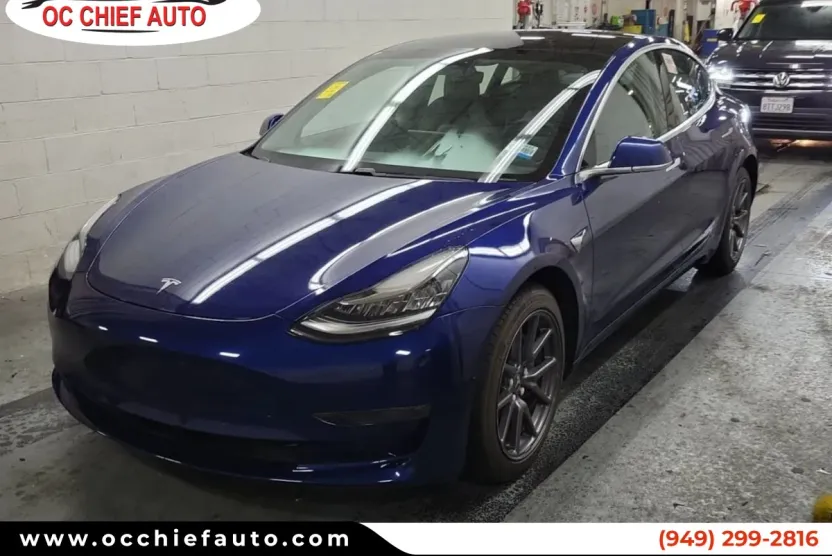 2020 Tesla Model 3 Long Range photo 1