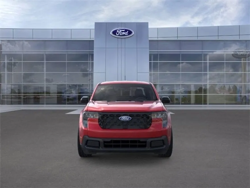 2025 Ford Maverick XLT photo 1