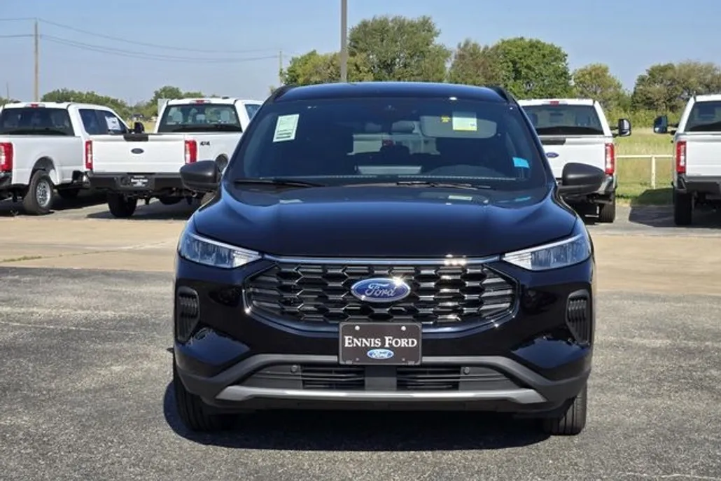 2026 Ford Escape ST-Line photo 1
