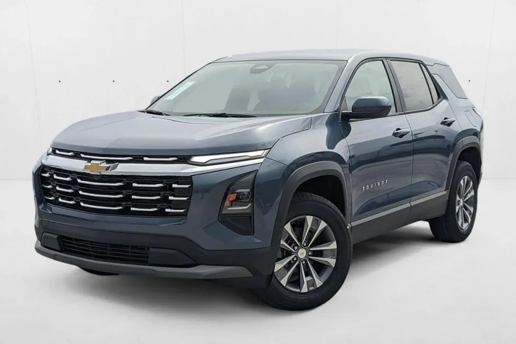 2026 Chevrolet Equinox LT photo 1