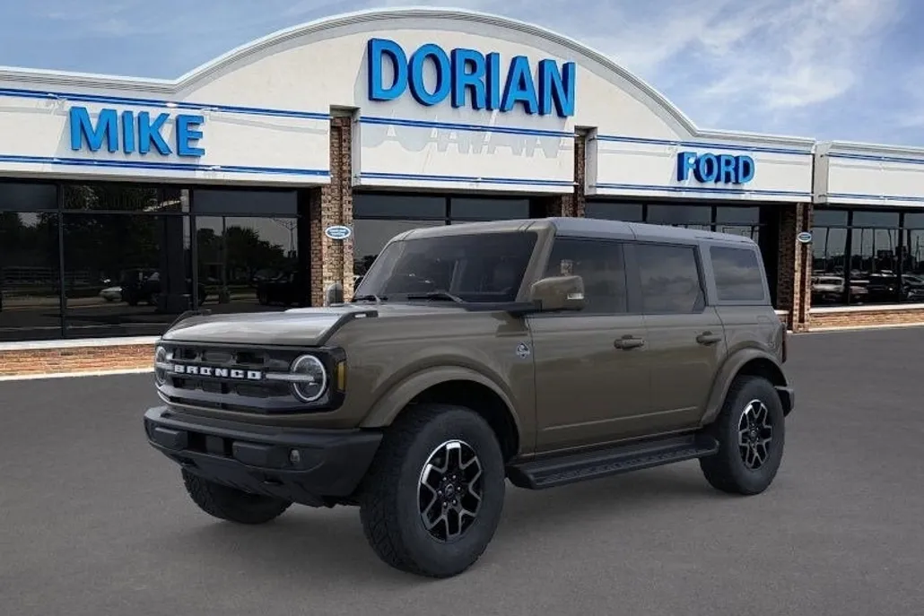 2025 Ford Bronco Outer Banks photo 1