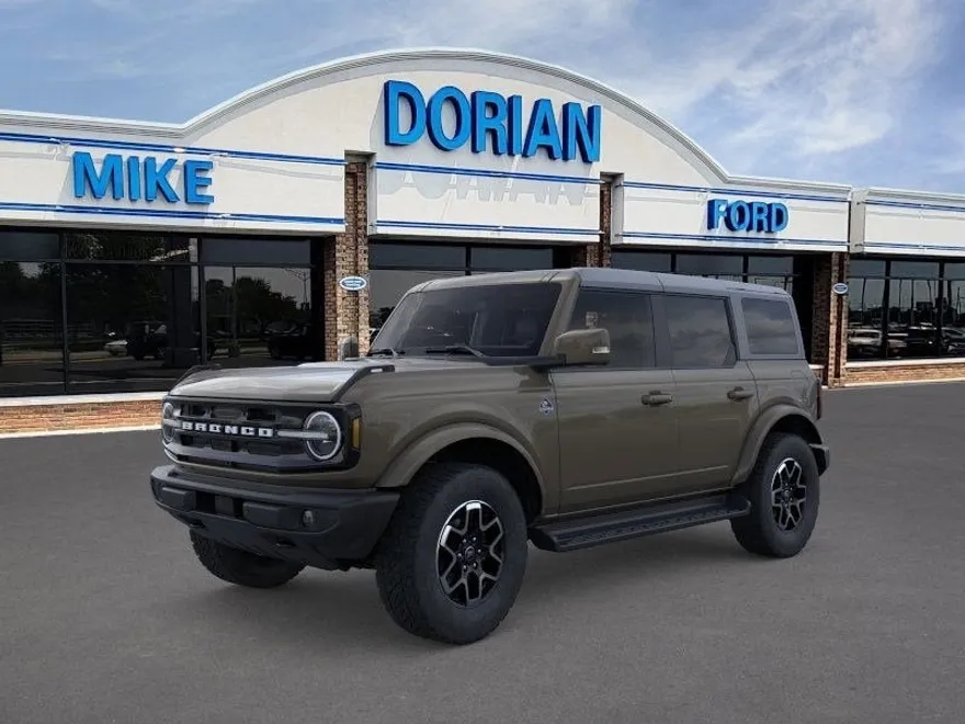 2025 Ford Bronco Outer Banks photo 1