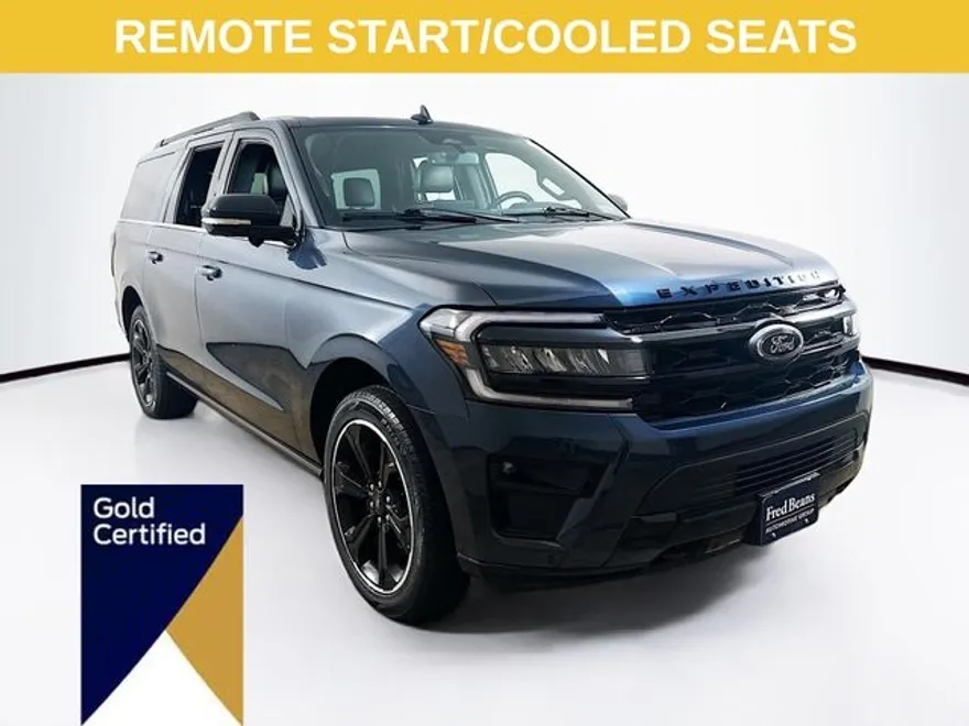 2022 Ford Expedition MAX Limited photo 1