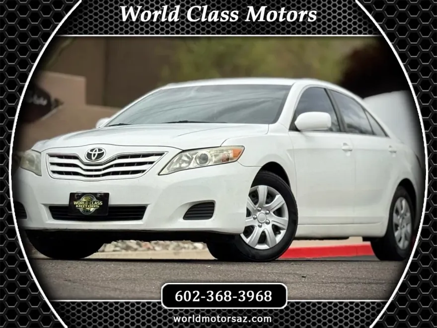 2010 Toyota Camry Base photo 1
