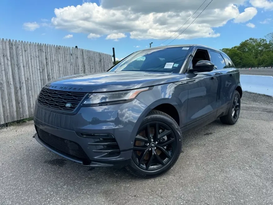2026 Land Rover Range Rover Velar P250 Dynamic SE photo 1
