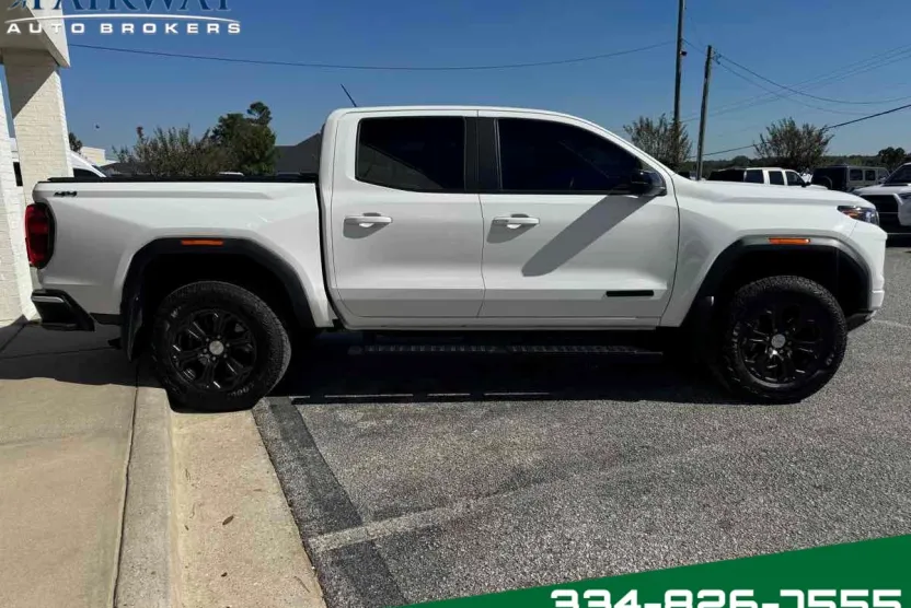 2024 Gmc Canyon Elevation photo 1