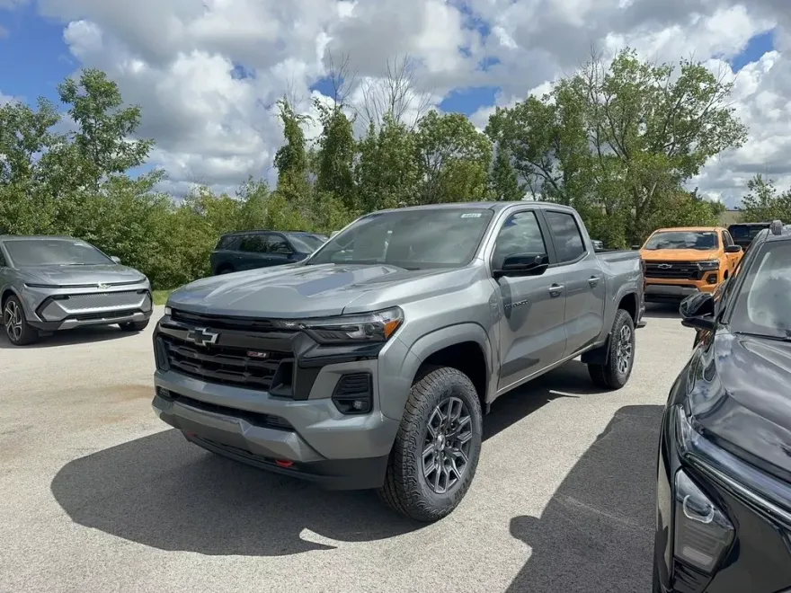 2026 Chevrolet Colorado Z71 photo 1