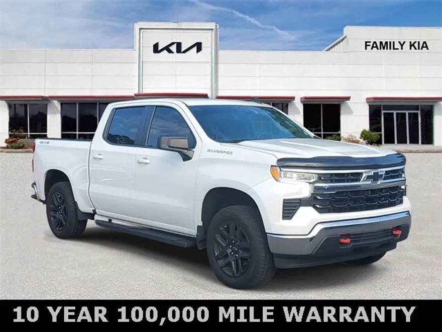 2022 Chevrolet Silverado 1500 LT photo 1