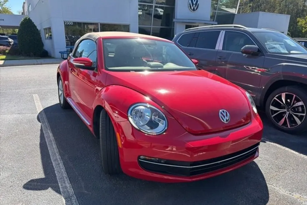2014 Volkswagen Beetle TDI Convertible photo 1