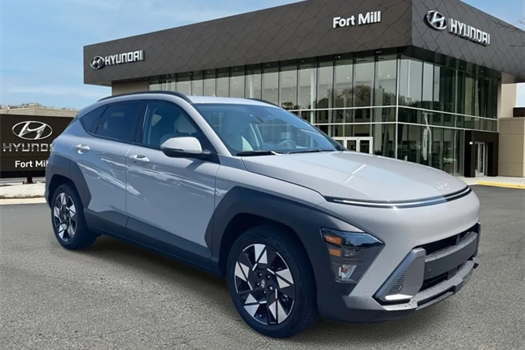 2025 Hyundai Kona SEL photo 1