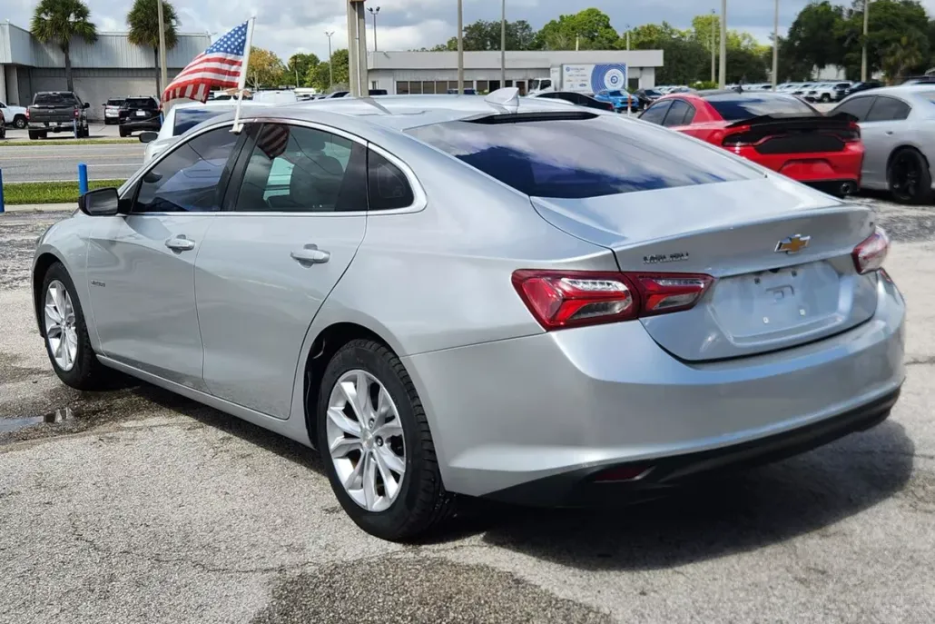 2020 Chevrolet Malibu 1LT photo 1