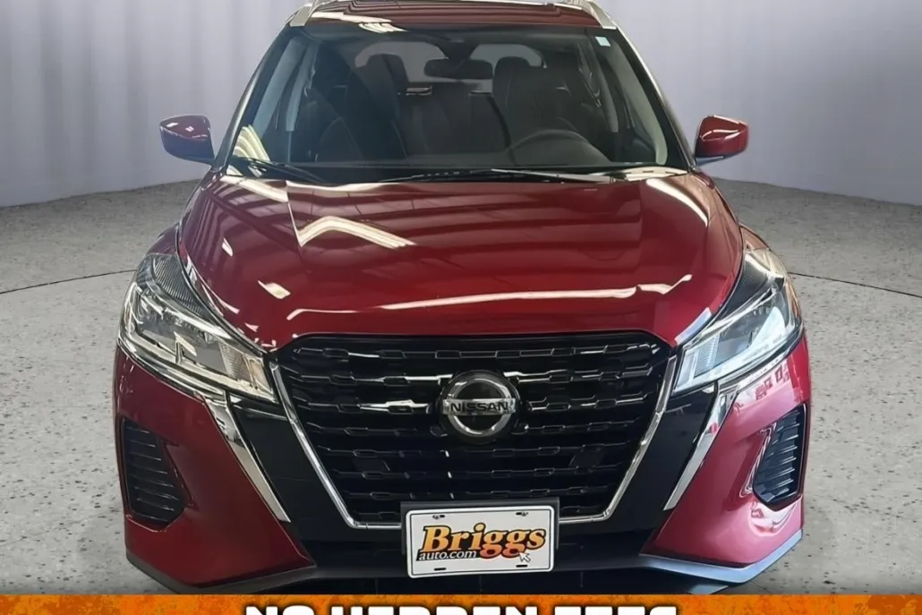 2021 Nissan Kicks SV photo 1