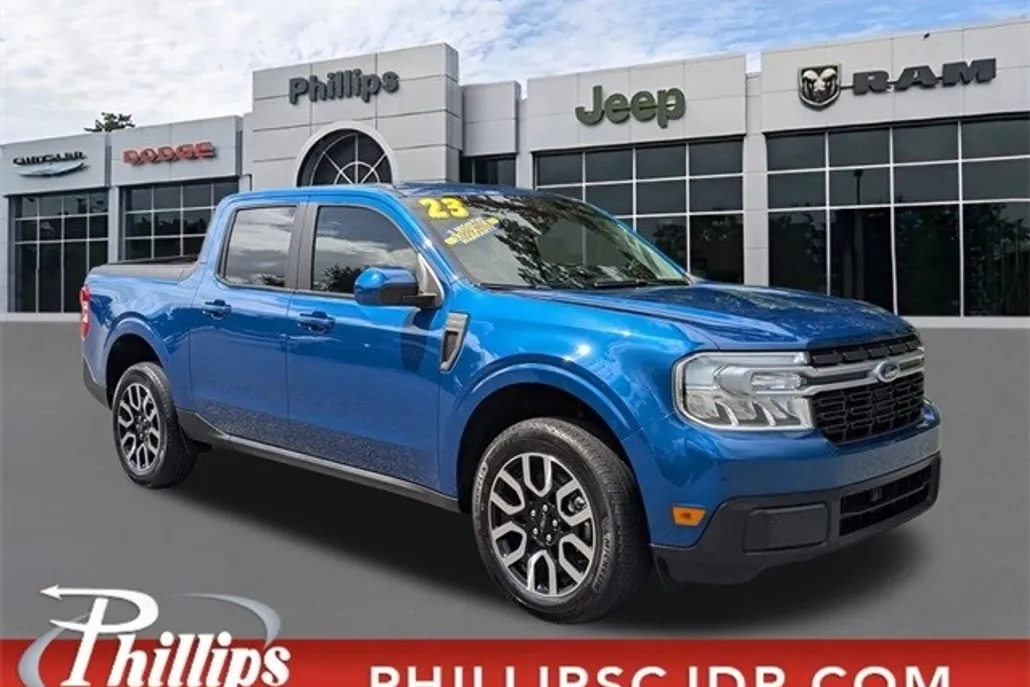 2023 Ford Maverick Lariat photo 1