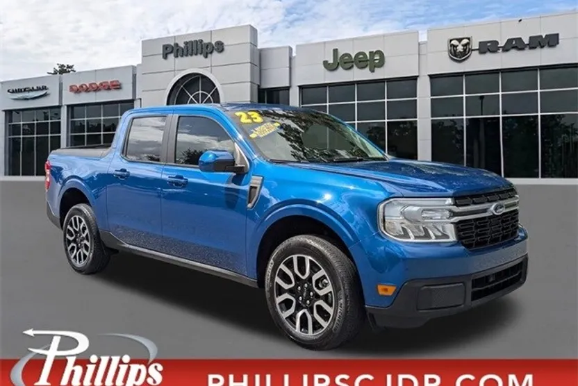 2023 Ford Maverick Lariat photo 1