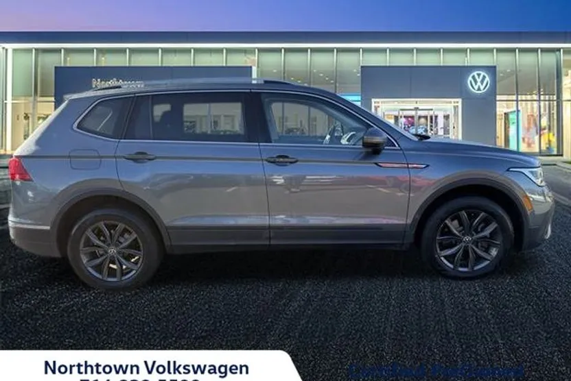 2022 Volkswagen Tiguan SE photo 1