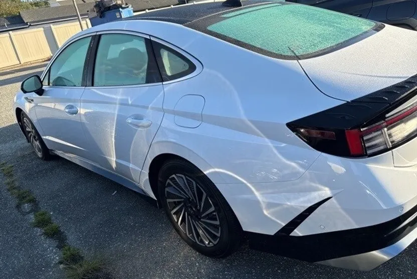 2024 Hyundai Sonata Hybrid Limited photo 1