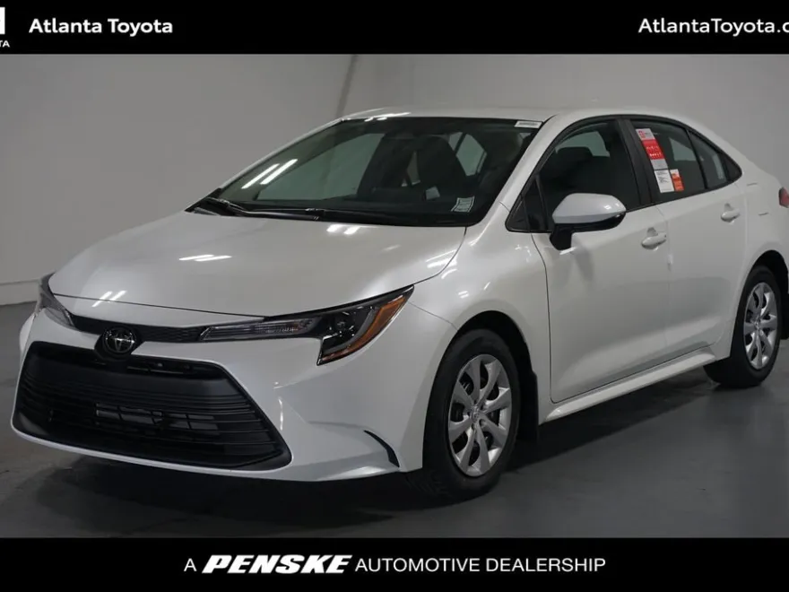 2026 Toyota Corolla LE photo 1