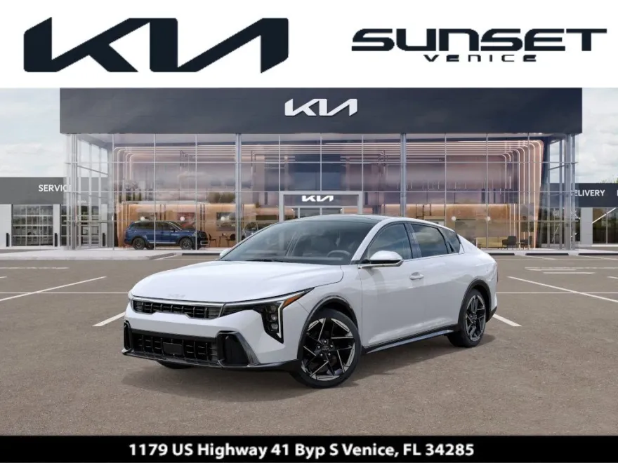 2025 Kia K4 GT-Line photo 1
