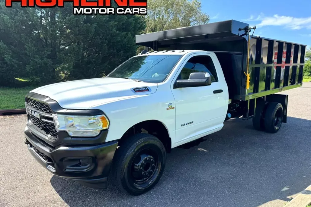 2022 Ram 3500 Tradesman photo 1