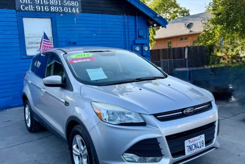 2015 Ford Escape SE photo 1