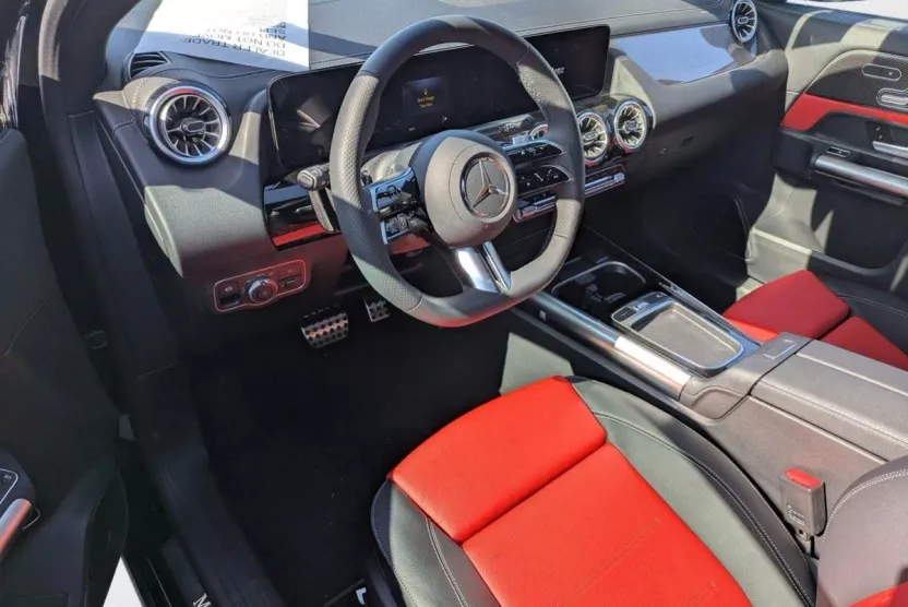 2025 Mercedes Benz GLA 250 photo 1