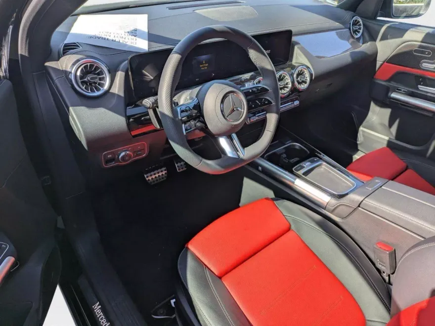 2025 Mercedes Benz GLA 250 photo 1