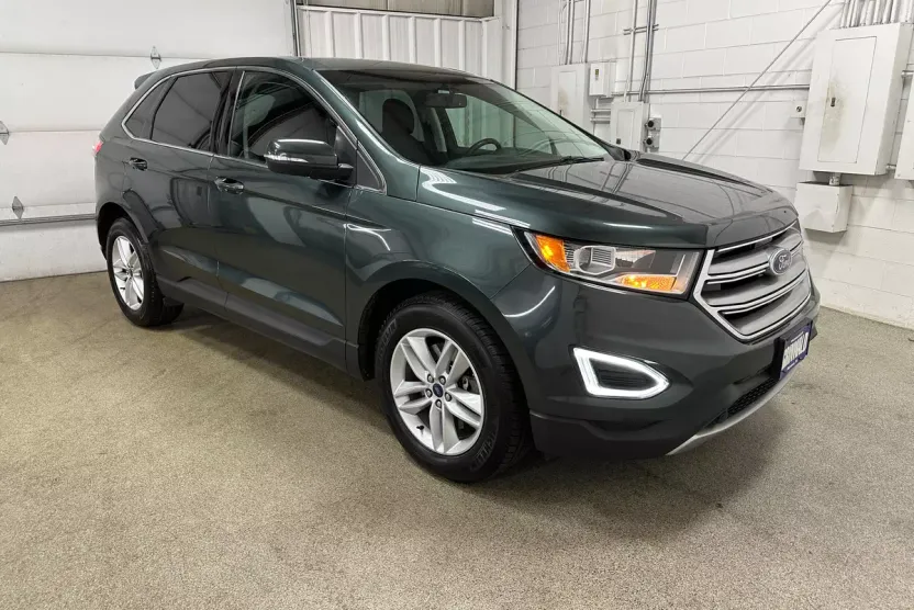 2015 Ford Edge SEL photo 1