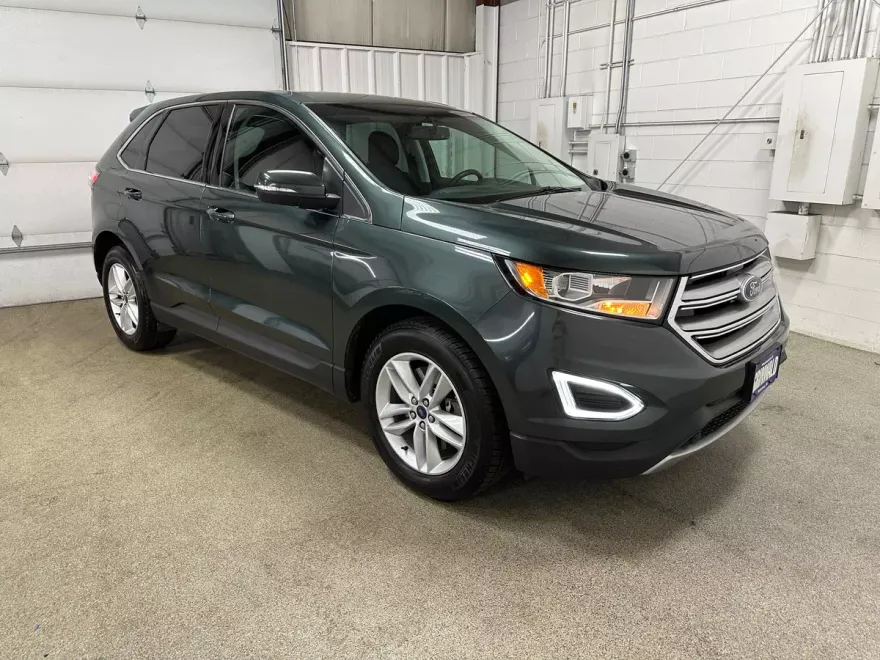 2015 Ford Edge SEL photo 1