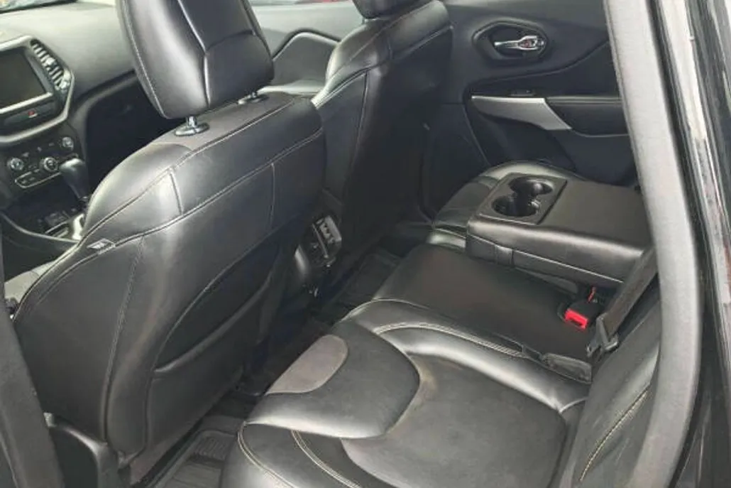 2018 Jeep Cherokee Latitude photo 1