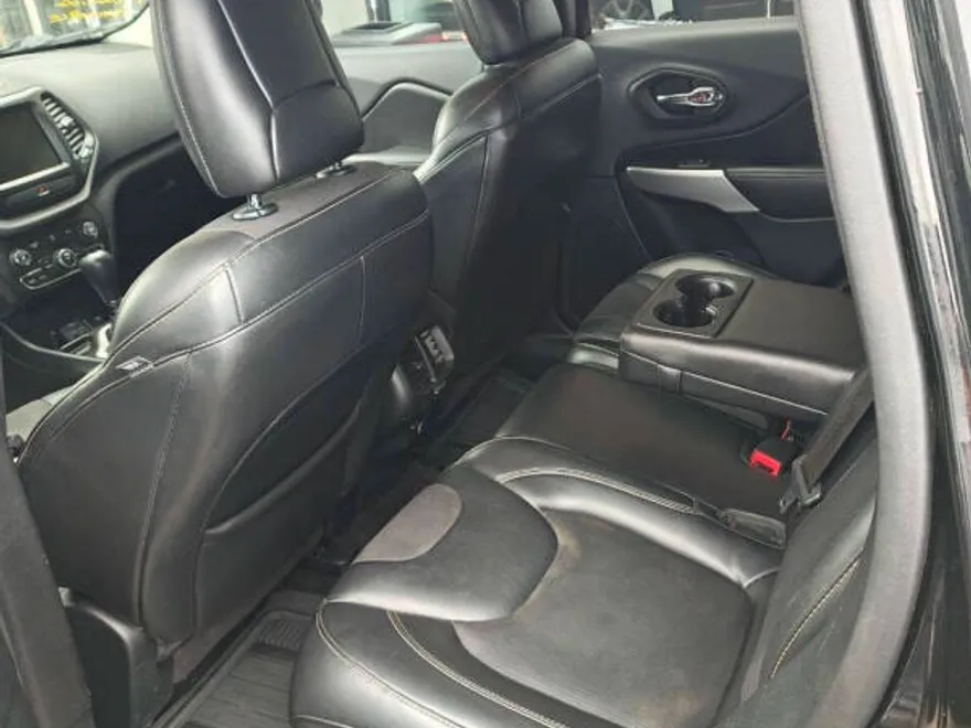 2018 Jeep Cherokee Latitude photo 1