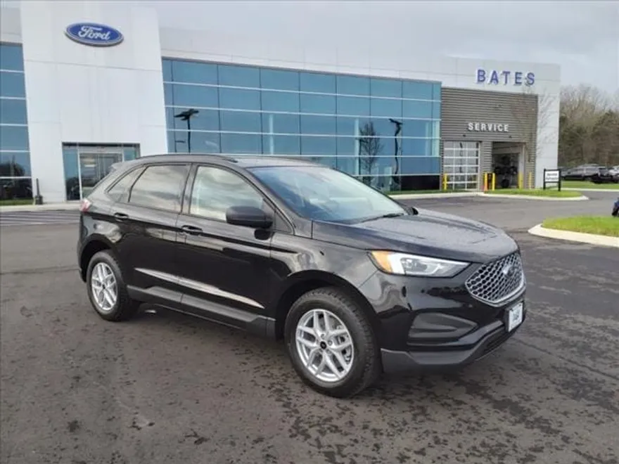 2024 Ford Edge SE photo 1