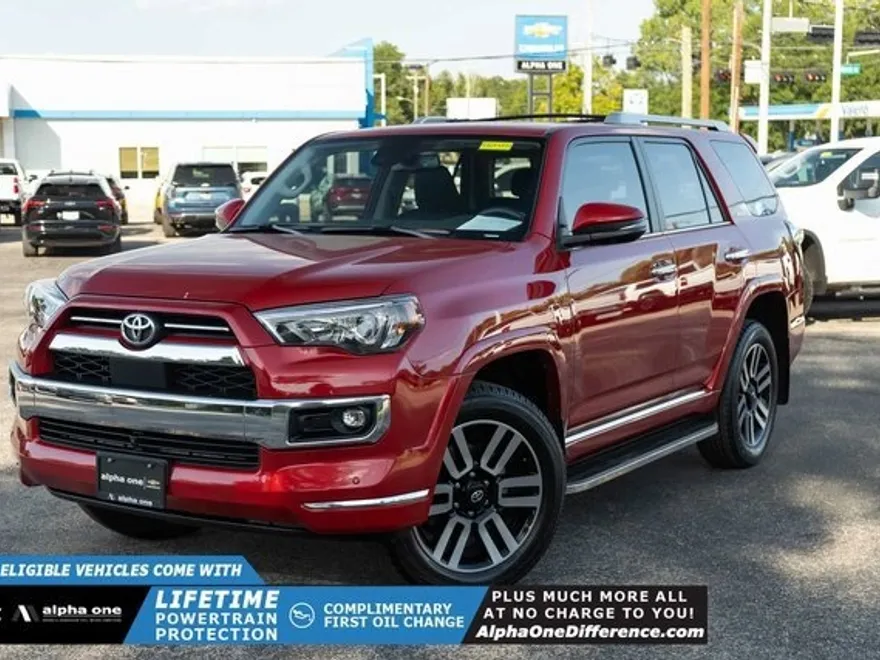 2023 Toyota 4Runner Limited photo 1