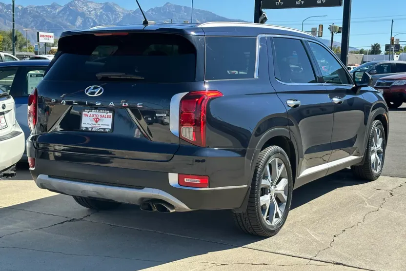 2020 Hyundai Palisade SEL photo 1