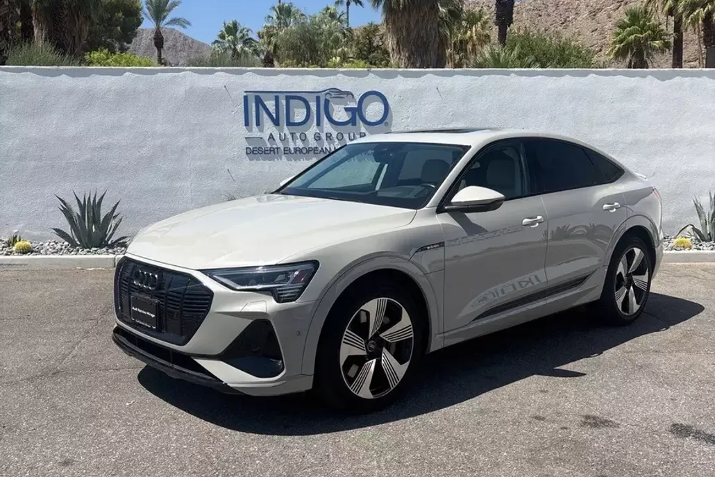 2021 Audi e-tron Sportback Prestige photo 1