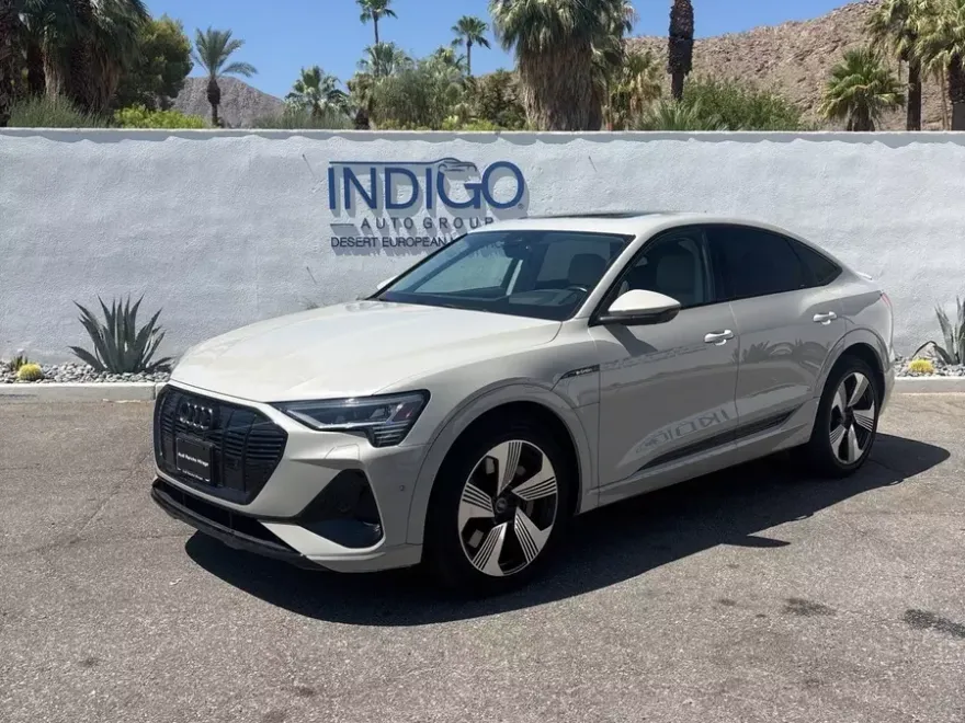 2021 Audi e-tron Sportback Prestige photo 1