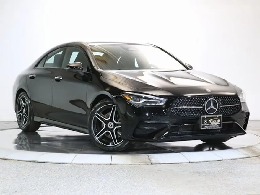 2025 Mercedes Benz CLA 250 4MATIC photo 1