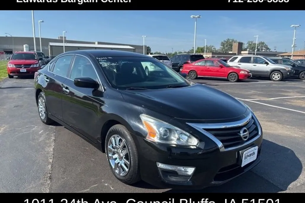 2015 Nissan Altima 2.5 S photo 1