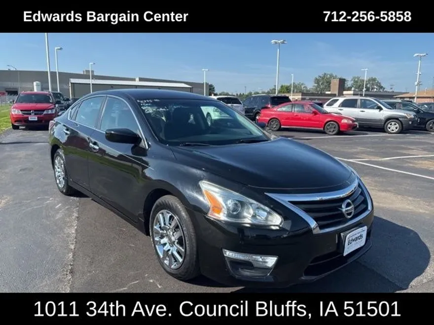 2015 Nissan Altima 2.5 S photo 1