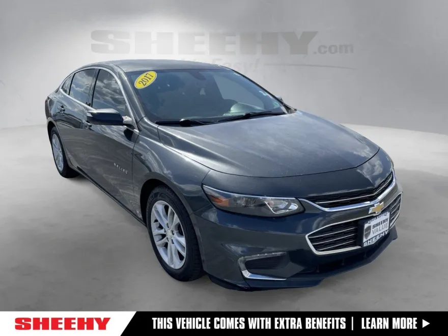2017 Chevrolet Malibu 1LT photo 1