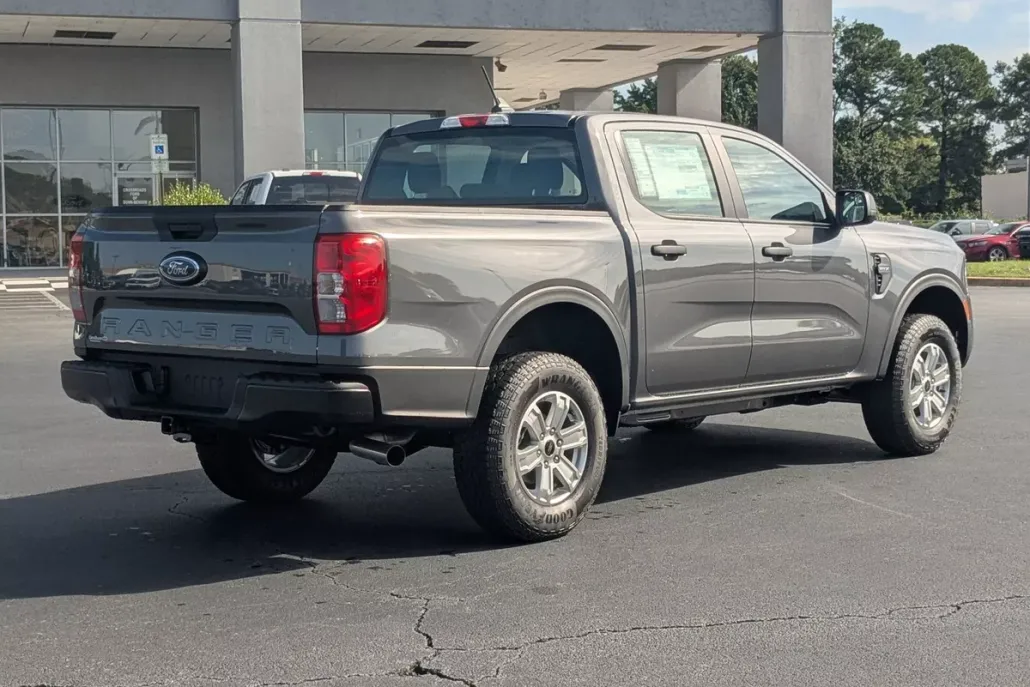 2025 Ford Ranger XL photo 1