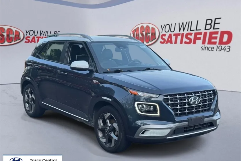 2023 Hyundai Venue Limited photo 1