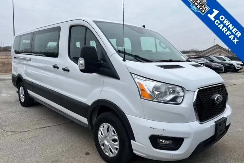 2022 Ford Transit photo 1