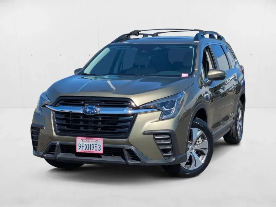 2023 Subaru Ascent Premium photo 1