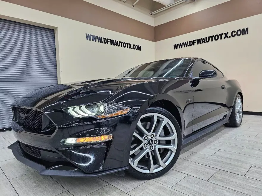 2023 Ford Mustang GT Premium photo 1